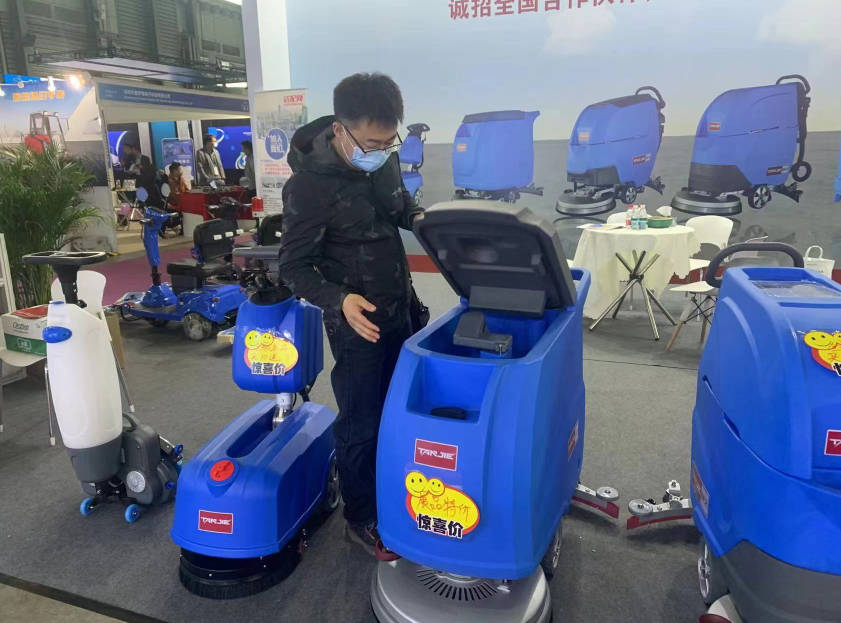 陇南坦洁洗地机公司致力于电动洗地机的生产、销售和服务百家